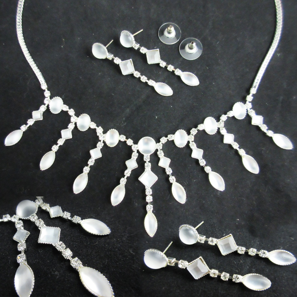 Nwt Womens Necklace Drop Dangle Earrings Set White